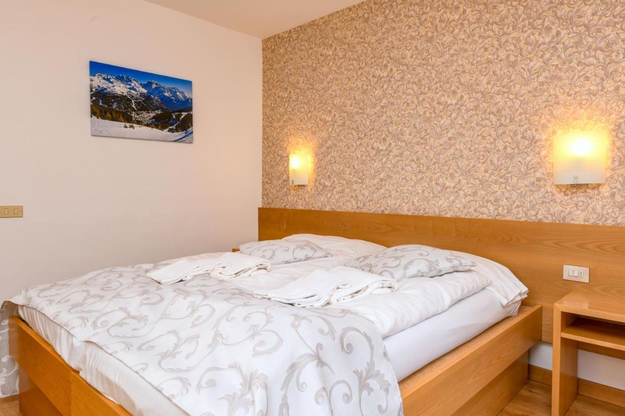 Bepy Hotel Garni Giustino Екстериор снимка