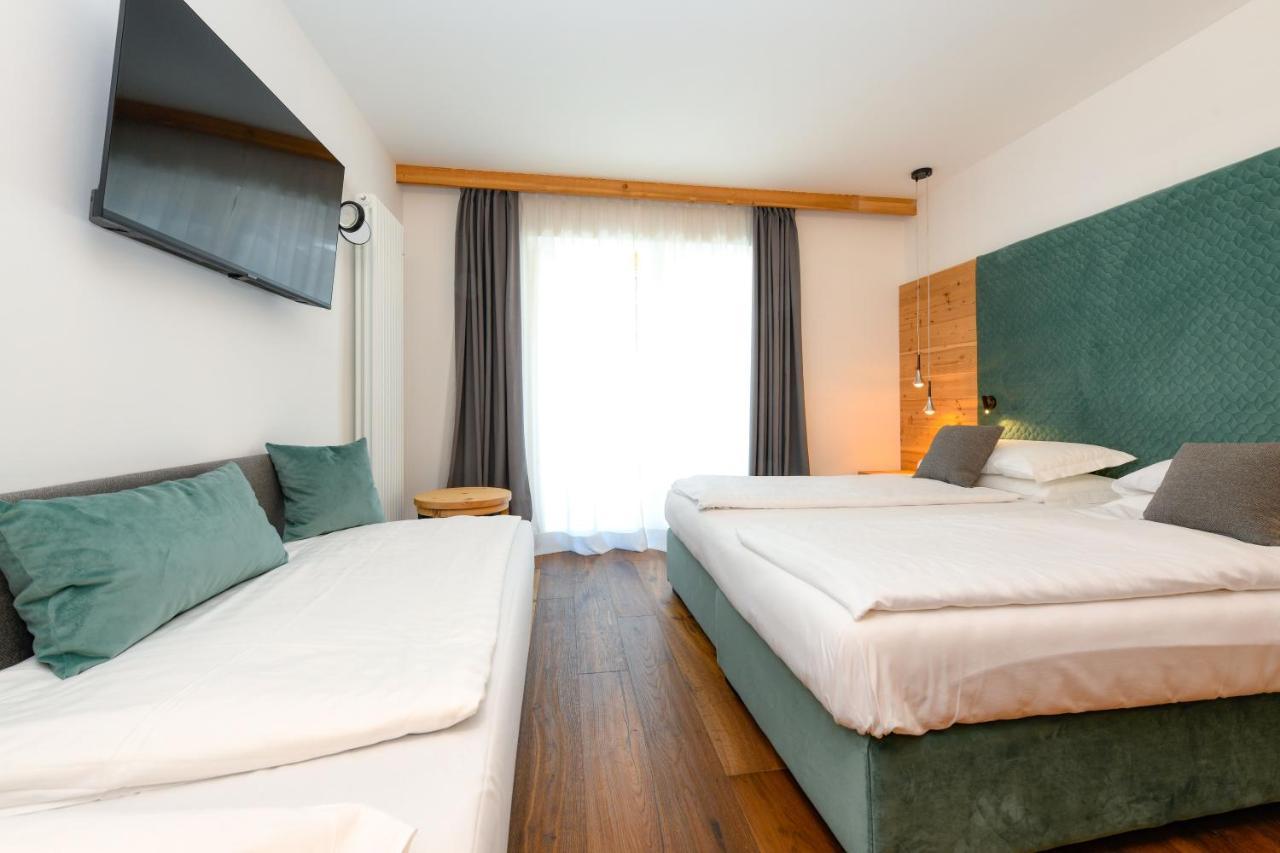 Bepy Hotel Garni Giustino Екстериор снимка
