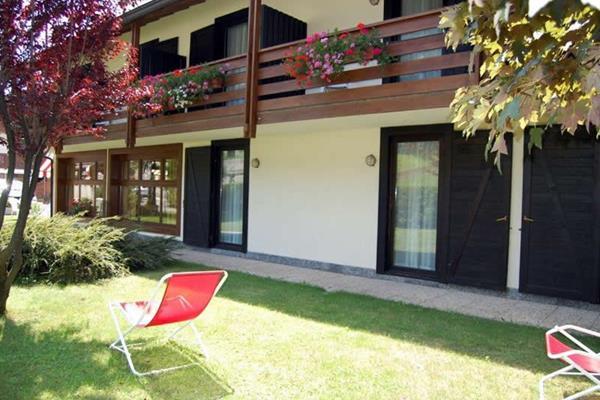 Bepy Hotel Garni Giustino Екстериор снимка