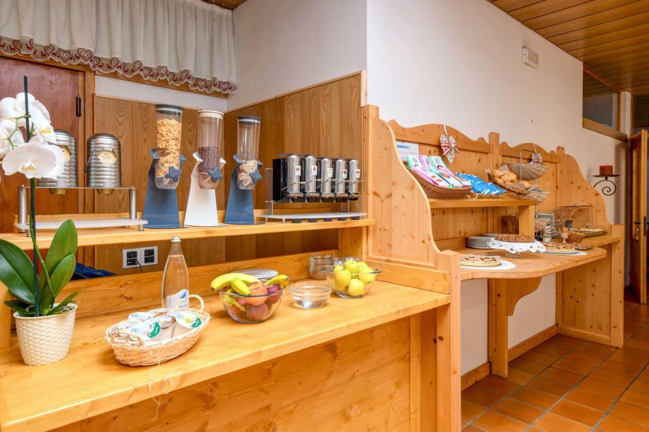 Bepy Hotel Garni Giustino Екстериор снимка