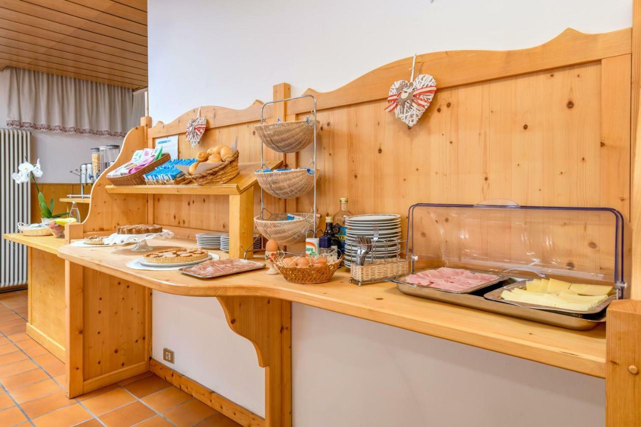 Bepy Hotel Garni Giustino Екстериор снимка